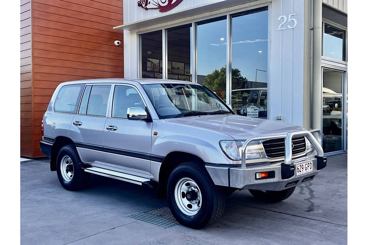 1999 Toyota Landcruiser GXL FZJ105R
