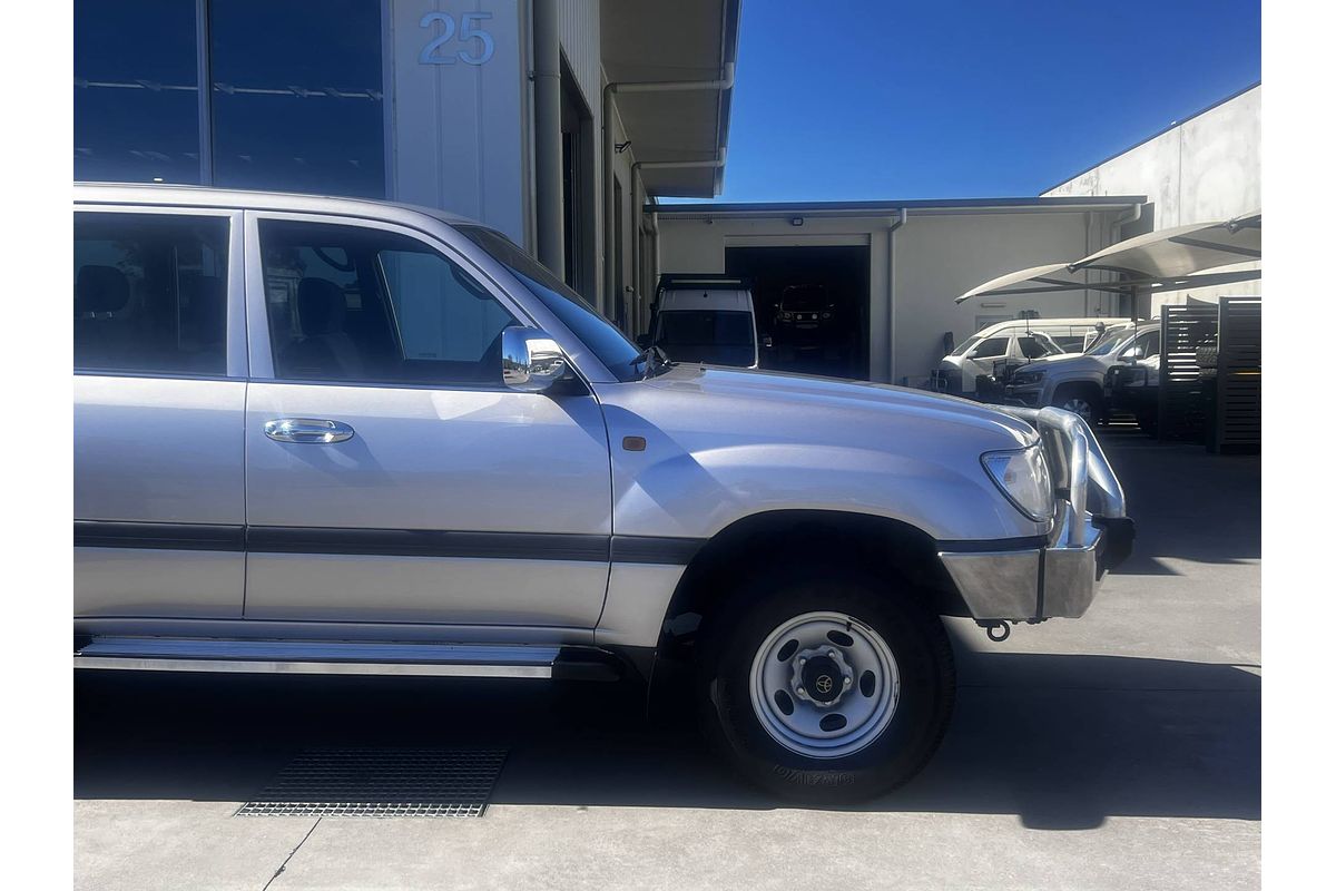 1999 Toyota Landcruiser GXL FZJ105R
