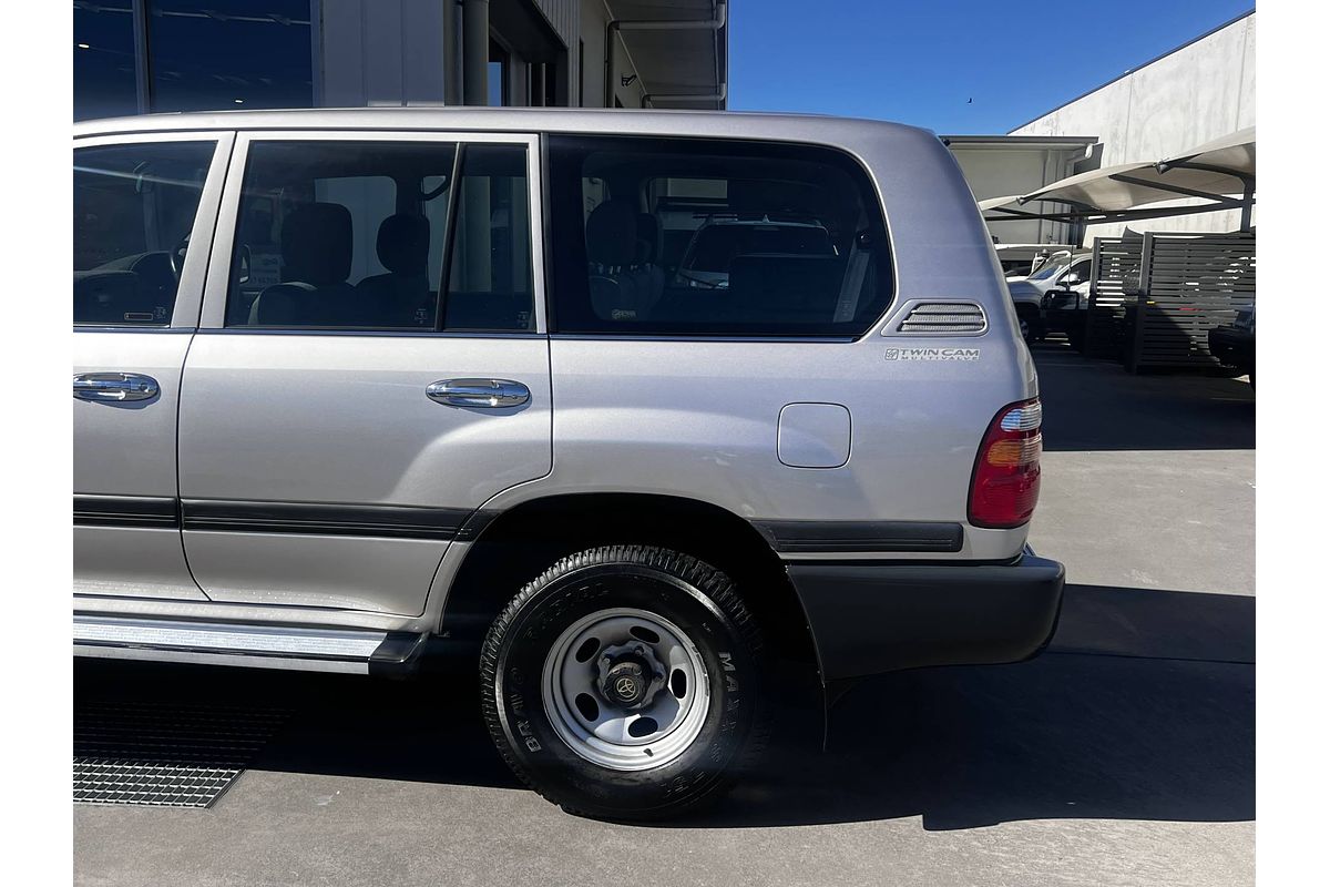 1999 Toyota Landcruiser GXL FZJ105R