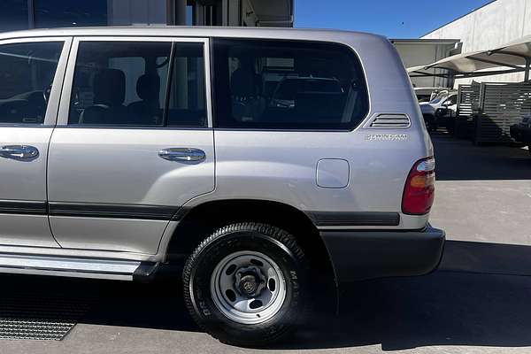 1999 Toyota Landcruiser GXL FZJ105R