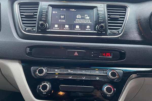2018 Kia Carnival S YP
