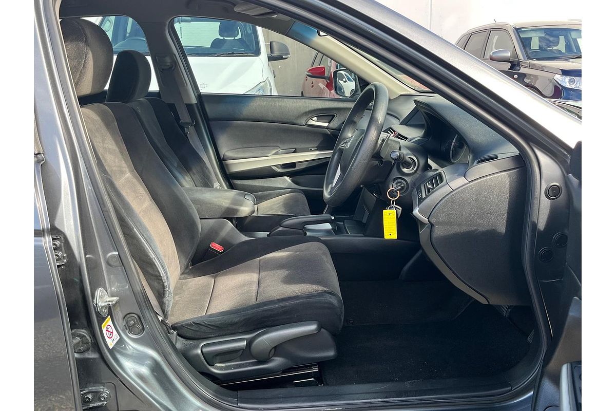 2010 Honda Accord VTi 8th Gen