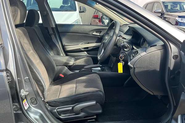 2010 Honda Accord VTi 8th Gen