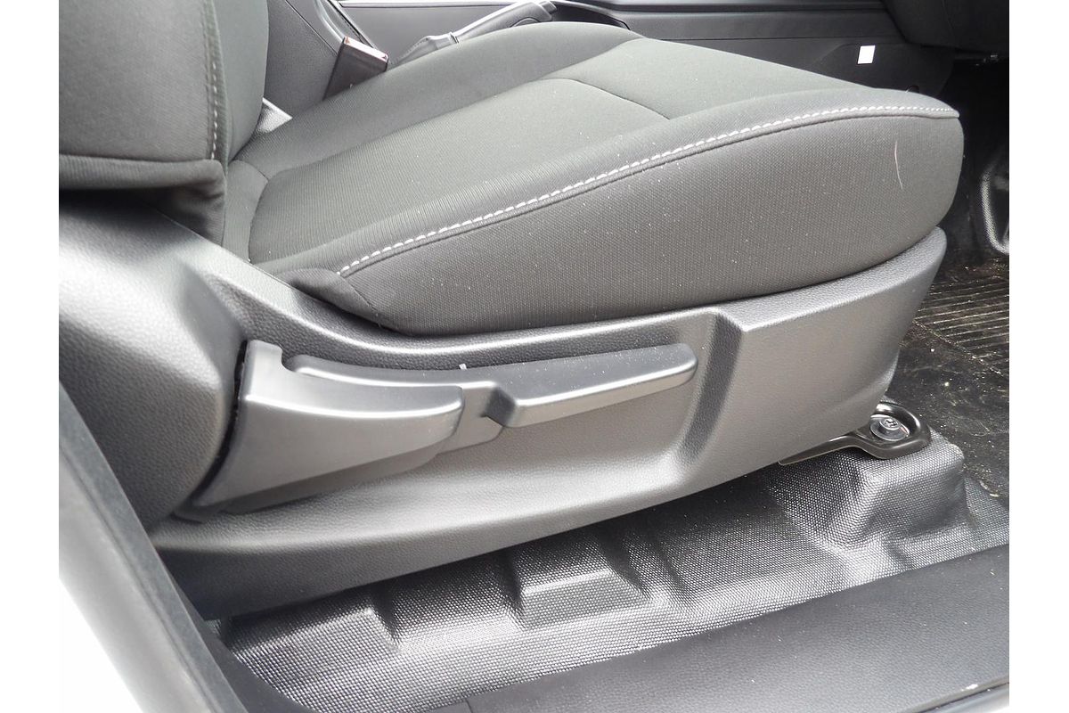 2025 Isuzu D-MAX SX High Ride Rear Wheel Drive
