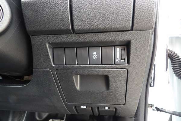 2025 Isuzu D-MAX SX High Ride Rear Wheel Drive