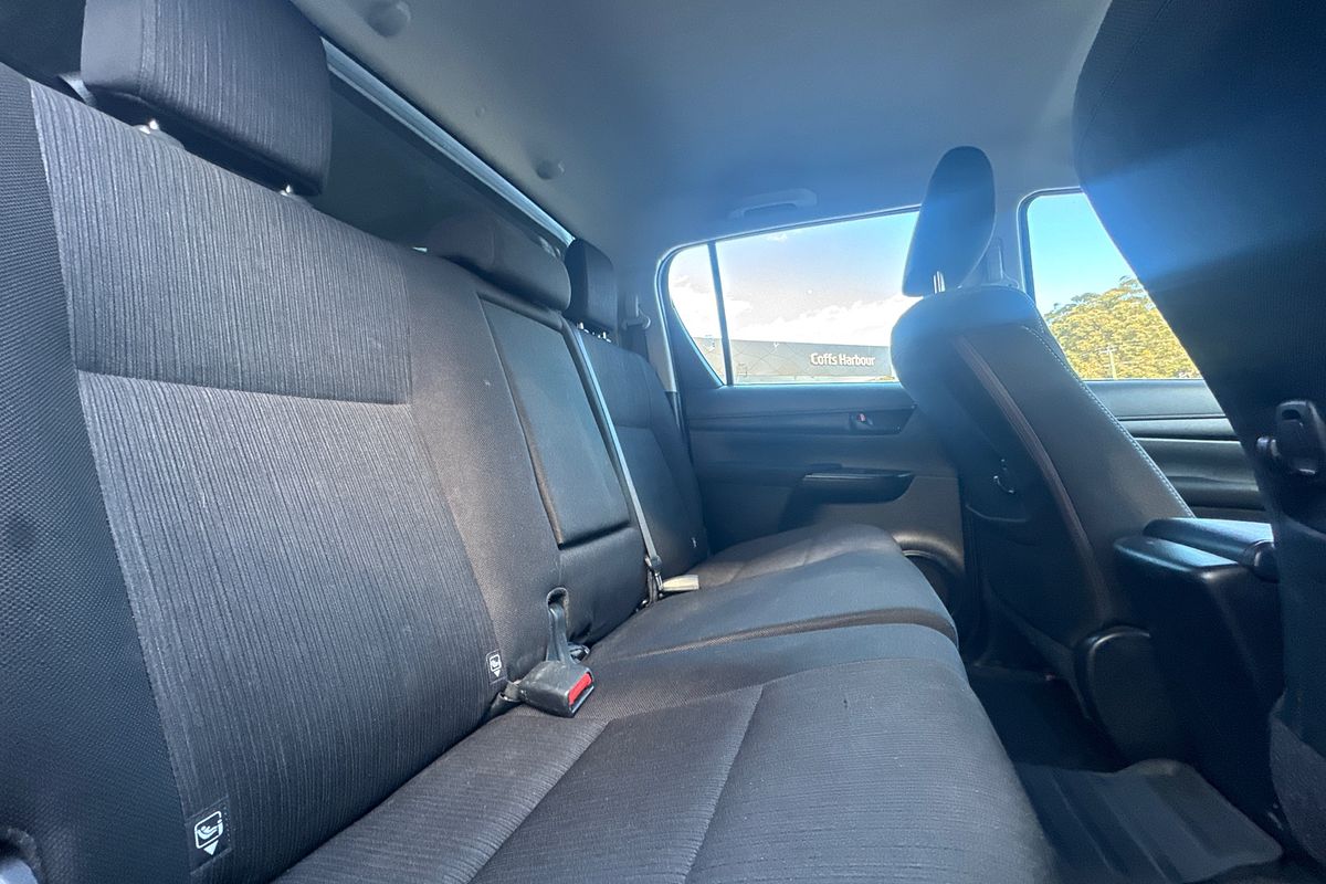 2020 Toyota Hilux SR GUN126R 4X4