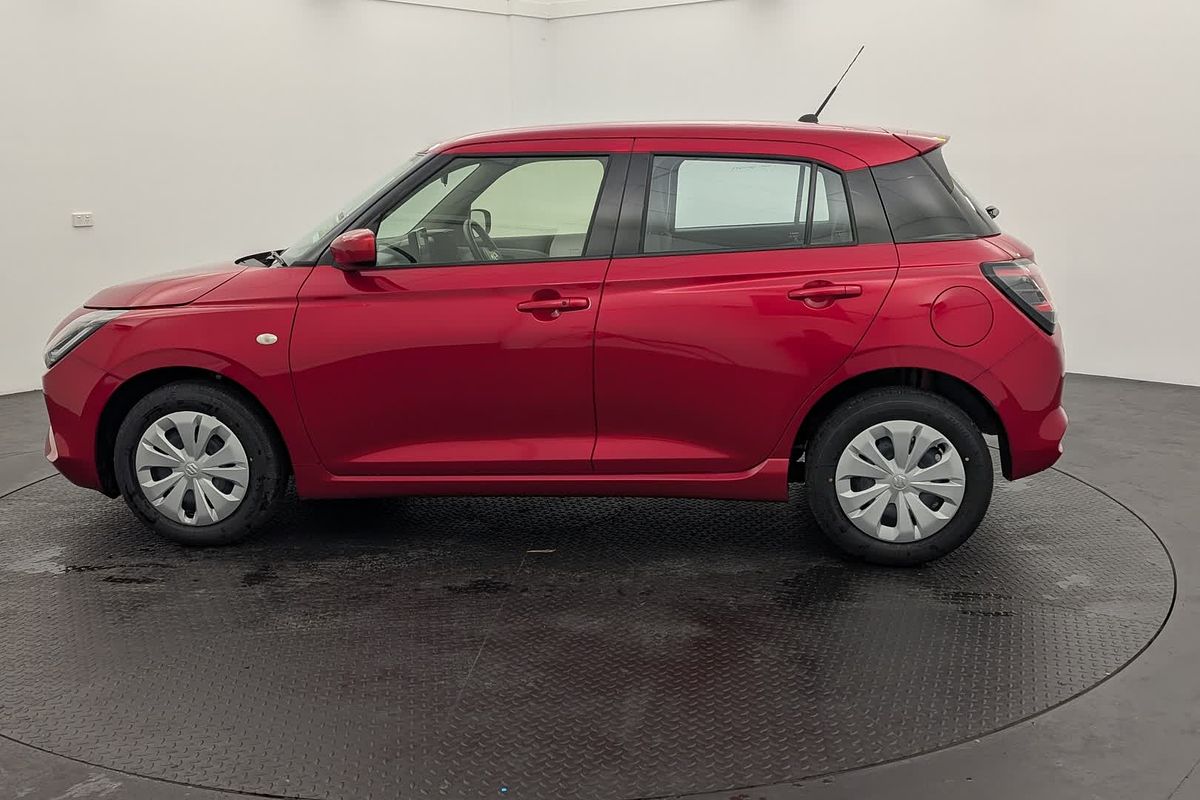 2025 Suzuki Swift Hybrid UZ