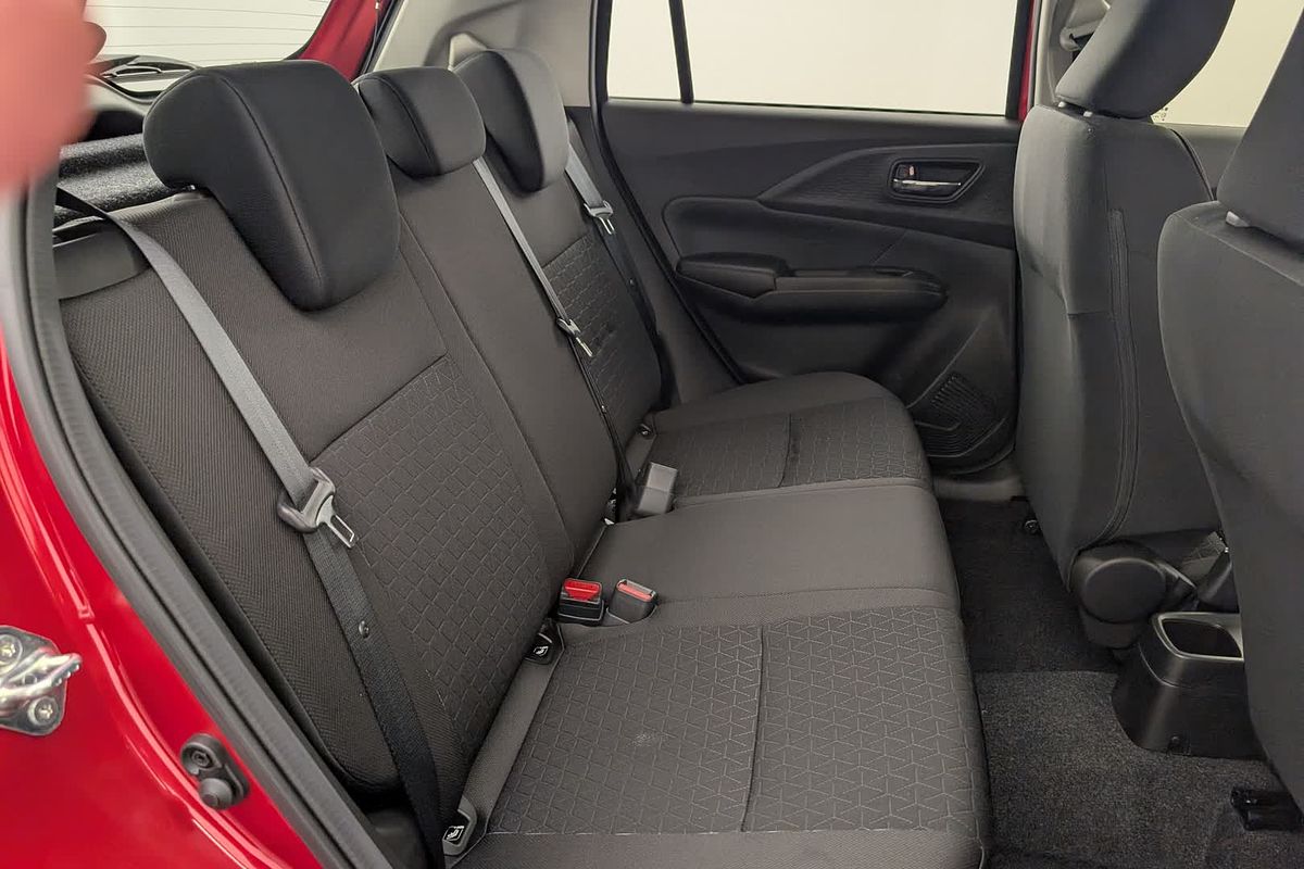 2025 Suzuki Swift Hybrid UZ