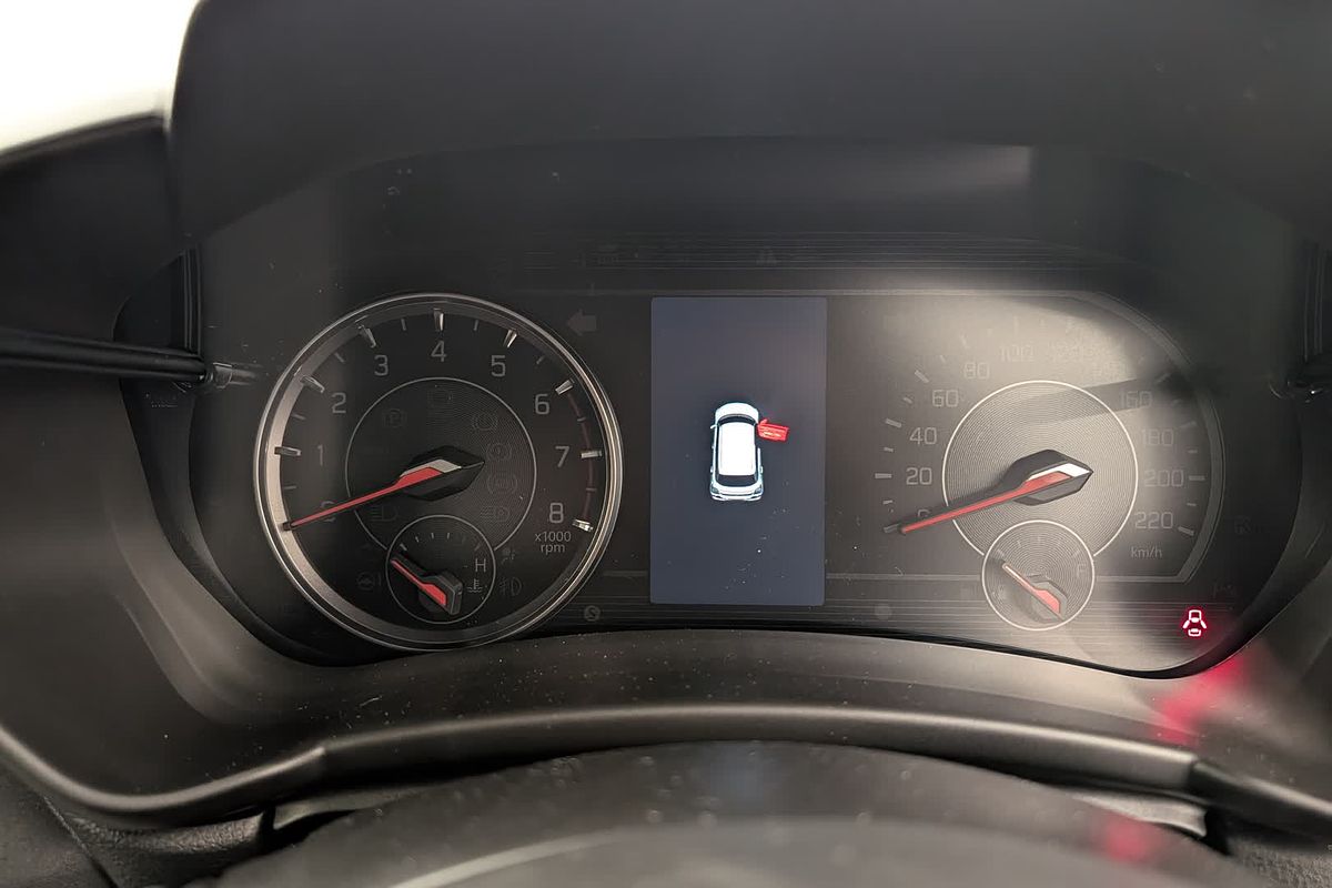 2025 Suzuki Swift Hybrid UZ