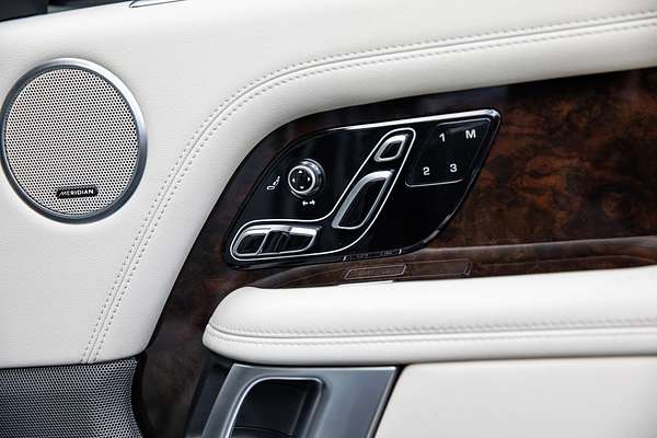 2021 Land Rover Range Rover D300 Vogue L405