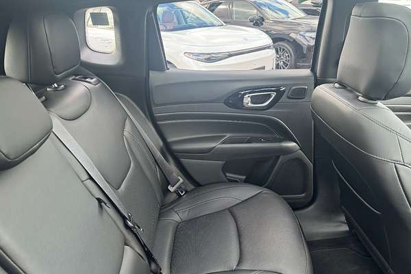 2023 Jeep Compass S-Limited M6
