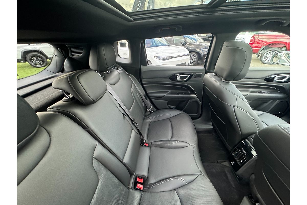 2023 Jeep Compass S-Limited M6