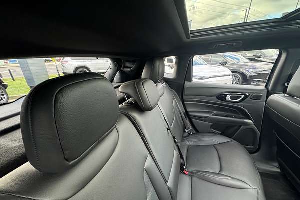 2023 Jeep Compass S-Limited M6