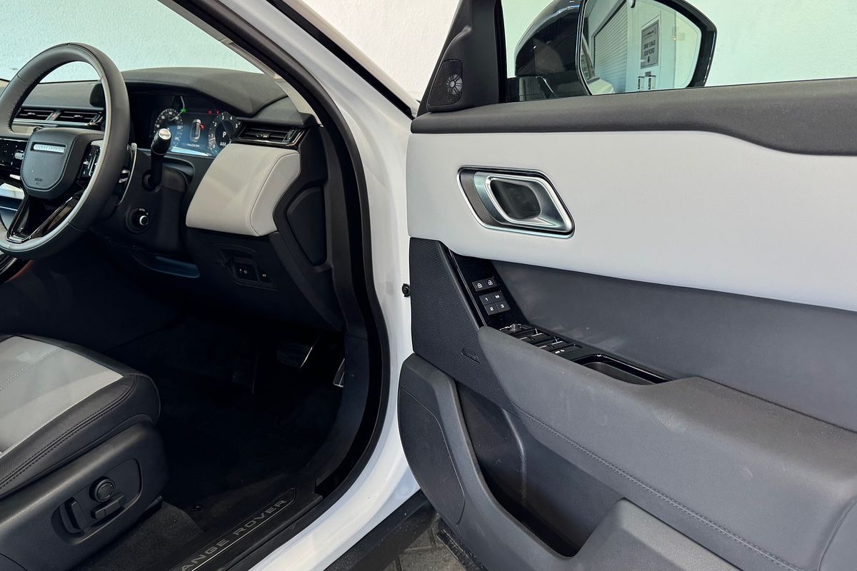 2024 Land Rover Range Rover Velar P250 Dynamic SE L560