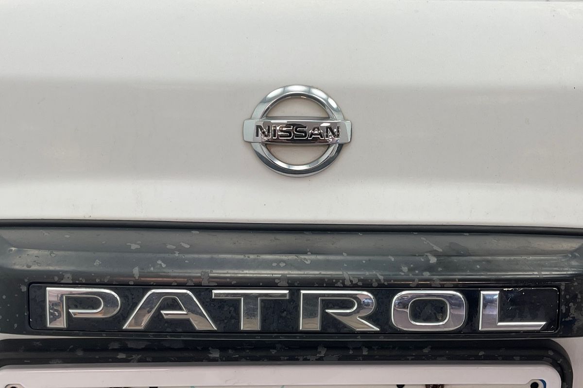 2004 Nissan Patrol ST GU III