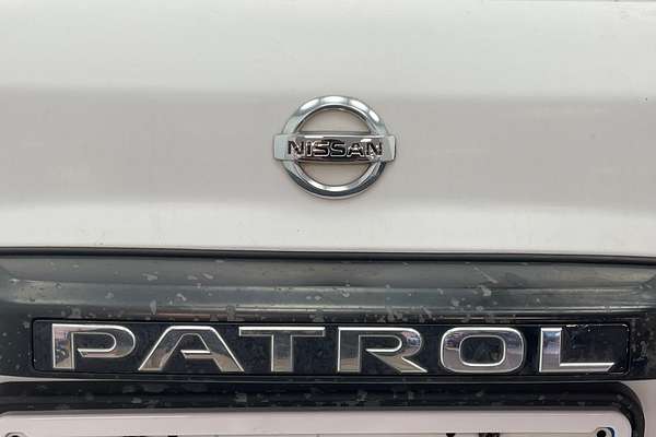 2004 Nissan Patrol ST GU III