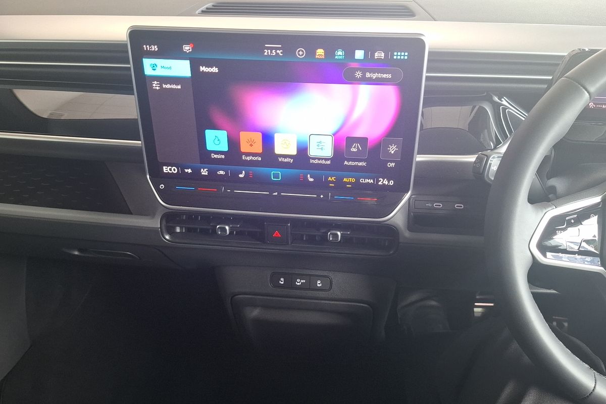 2025 Volkswagen ID. Buzz Pro BEV560 EB LWB