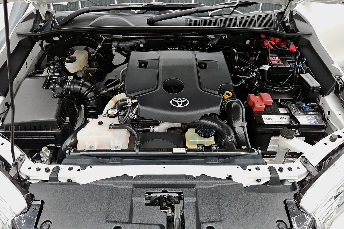 2020 Toyota Hilux SR GUN126R 4X4