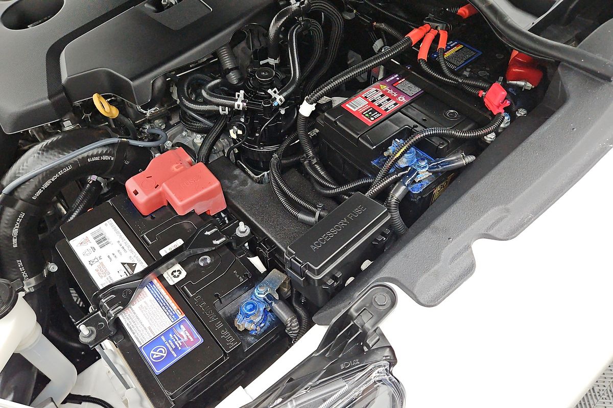 2020 Toyota Hilux SR GUN126R 4X4