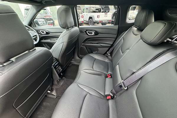 2023 Jeep Compass S-Limited M6
