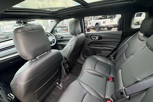 2023 Jeep Compass S-Limited M6