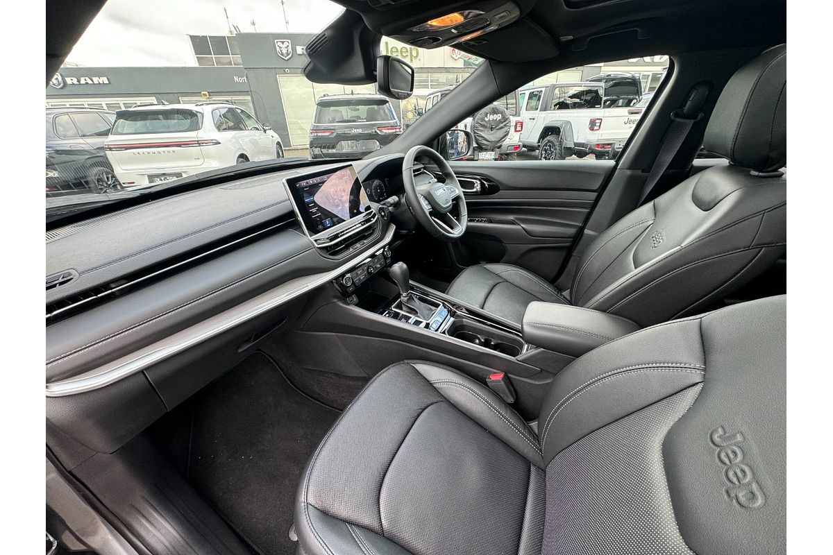 2023 Jeep Compass S-Limited M6