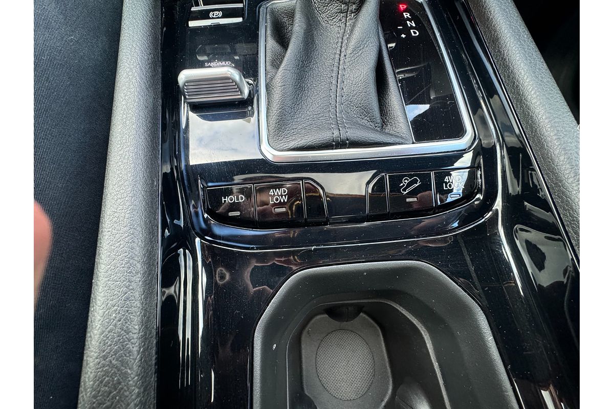 2023 Jeep Compass S-Limited M6