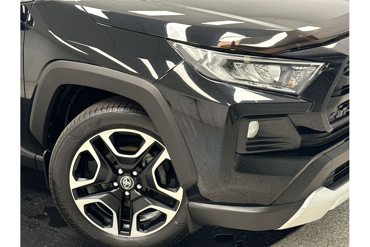 2021 Toyota RAV4 Edge AXAA54R