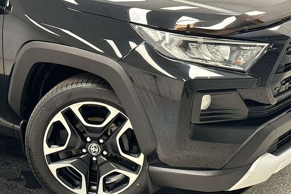 2021 Toyota RAV4 Edge AXAA54R