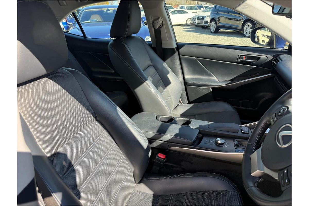 2014 Lexus IS IS350 Sports Luxury GSE31R