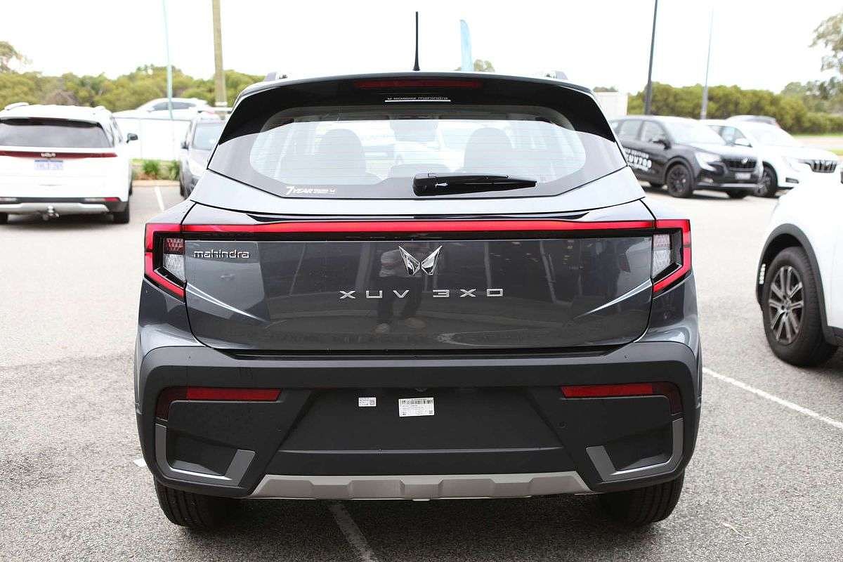 2025 Mahindra XUV 3XO AX5L
