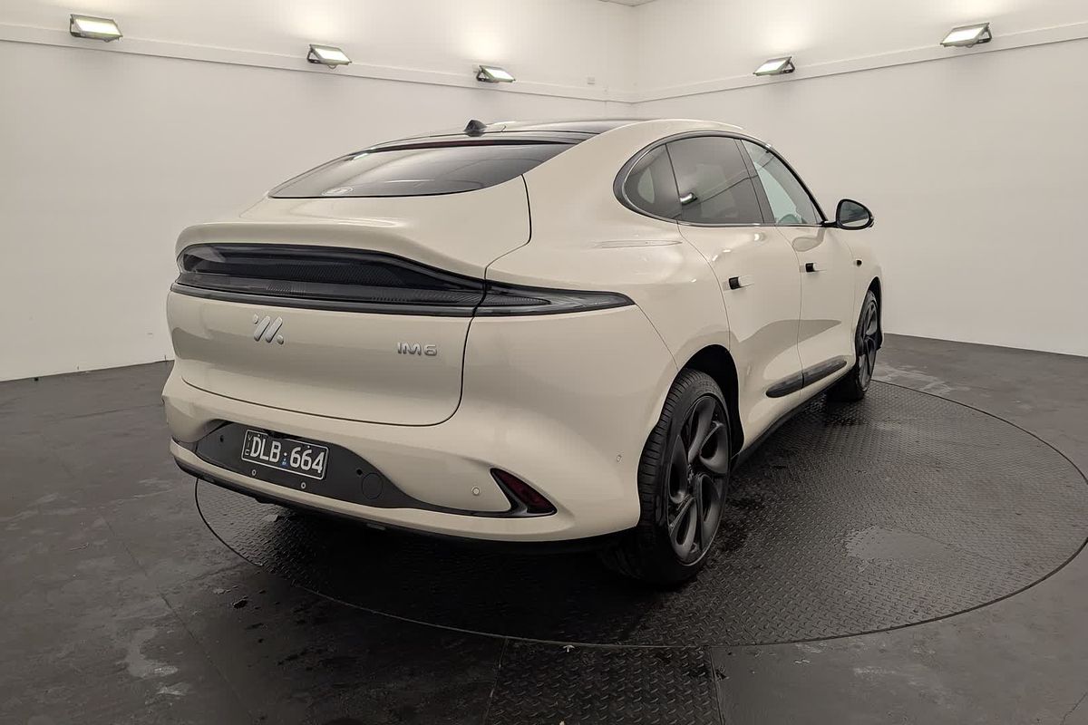 2025 MG IM6AWD100PERF