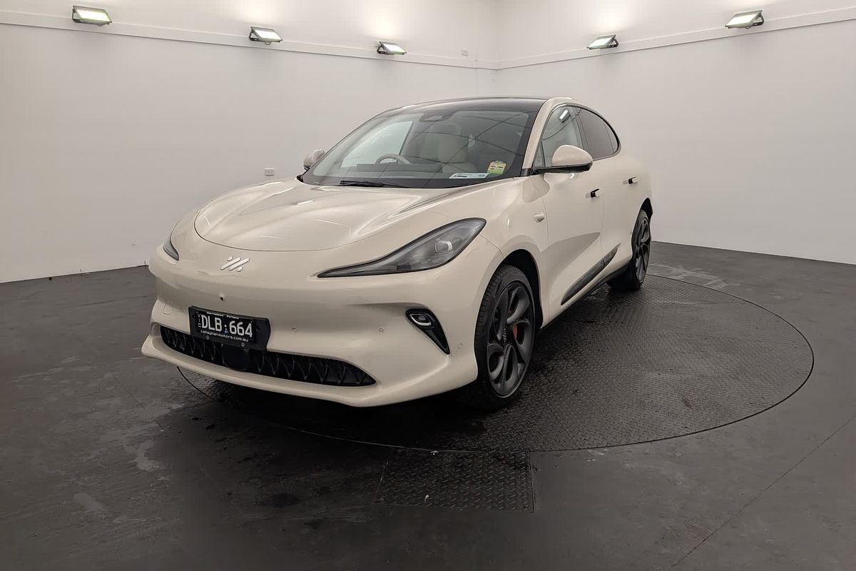 2025 MG IM6AWD100PERF