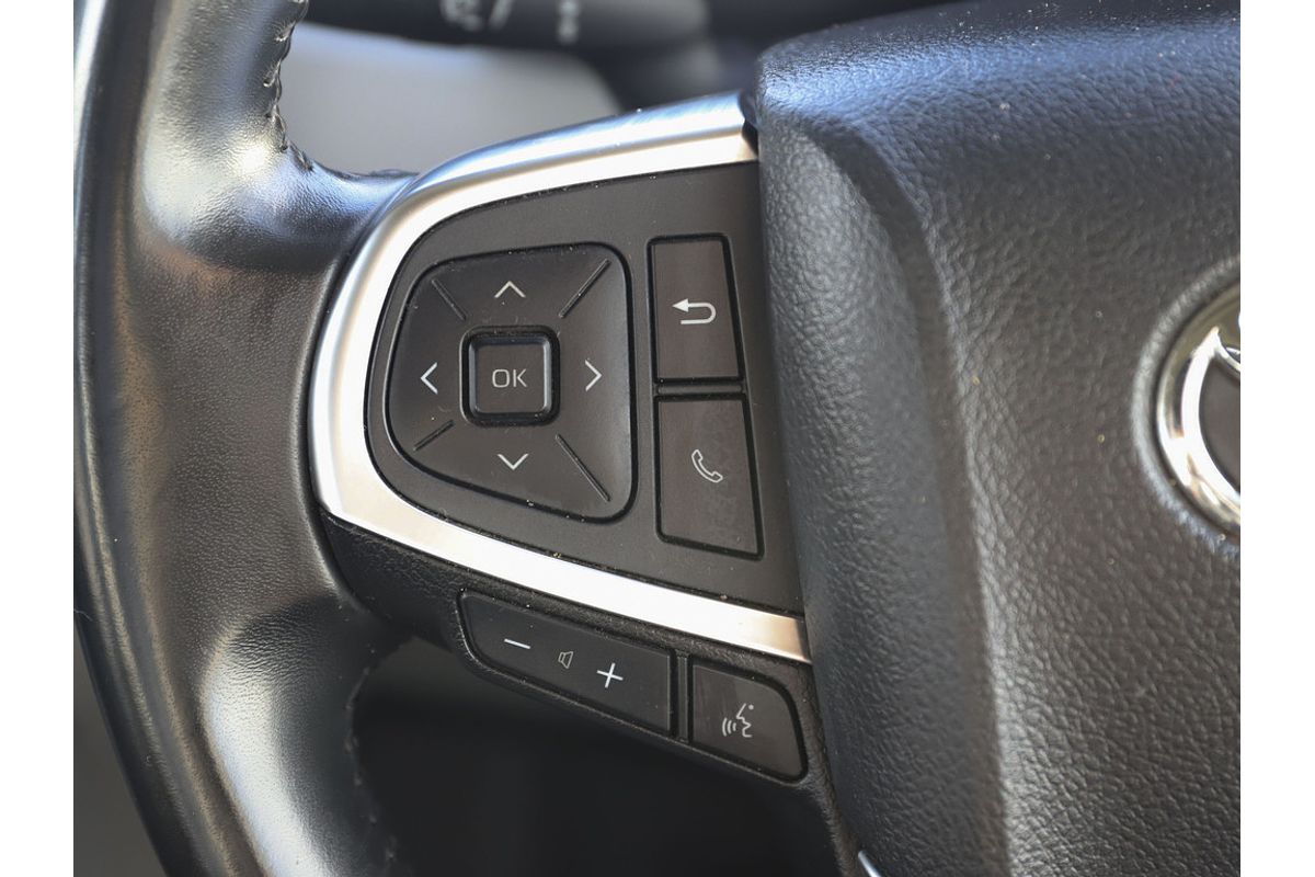 2019 Toyota Hiace Commuter GDH322R
