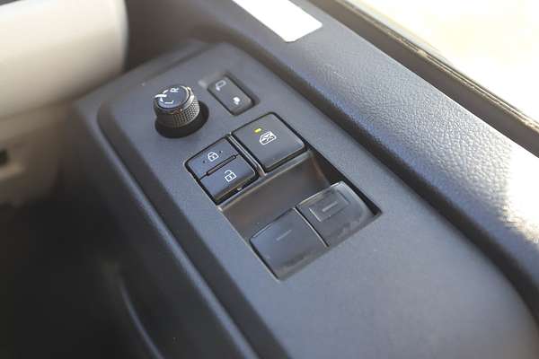 2019 Toyota Hiace Commuter GDH322R