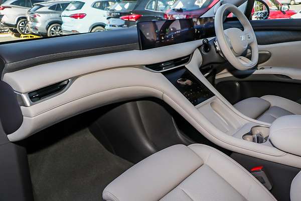 2025 MG Im6 PEREFORMANCE S12L