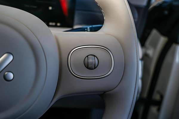 2025 MG Im6 PEREFORMANCE S12L