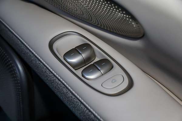 2025 MG Im6 PEREFORMANCE S12L