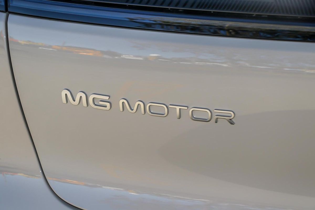 2025 MG Im6 PEREFORMANCE S12L
