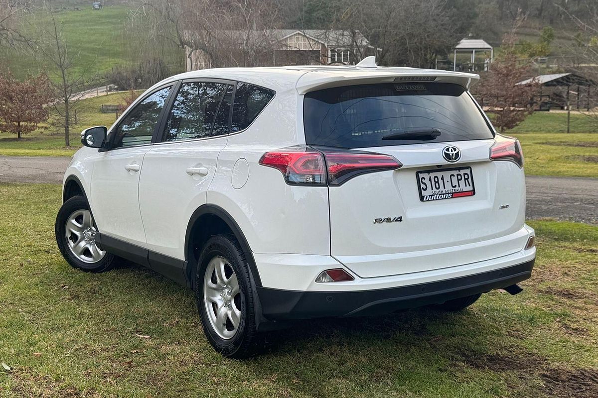 2017 Toyota RAV4 GX ASA44R