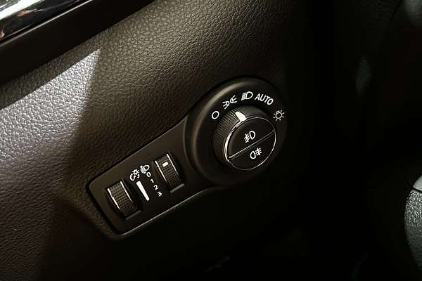 2023 Jeep Compass Night Eagle M6