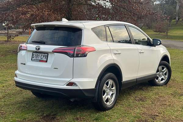 2017 Toyota RAV4 GX ASA44R