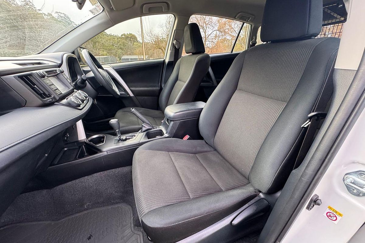 2017 Toyota RAV4 GX ASA44R