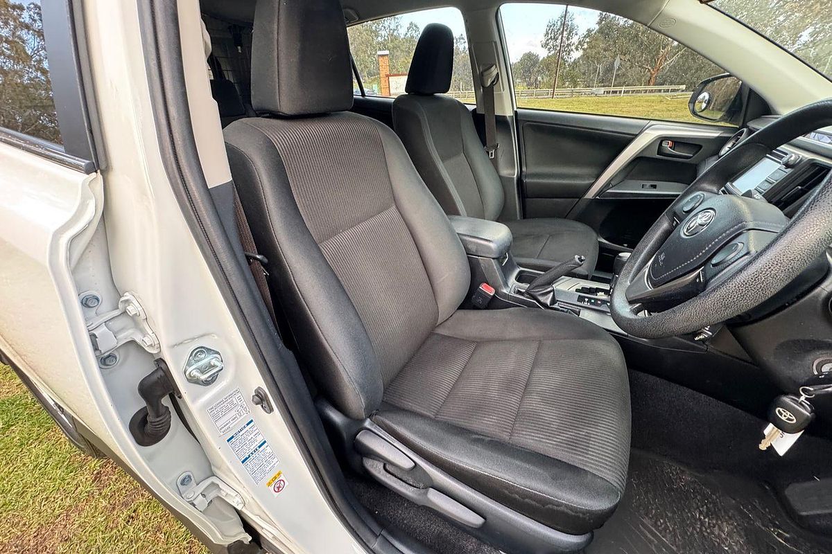 2017 Toyota RAV4 GX ASA44R
