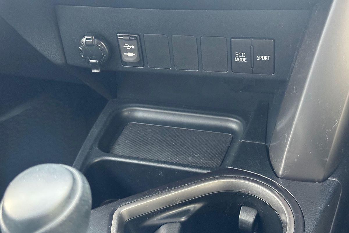 2017 Toyota RAV4 GX ASA44R