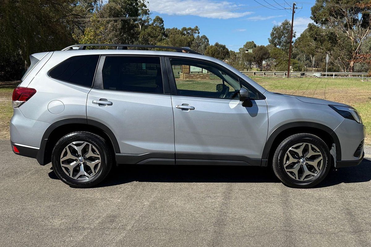 2023 Subaru Forester 2.5i S5