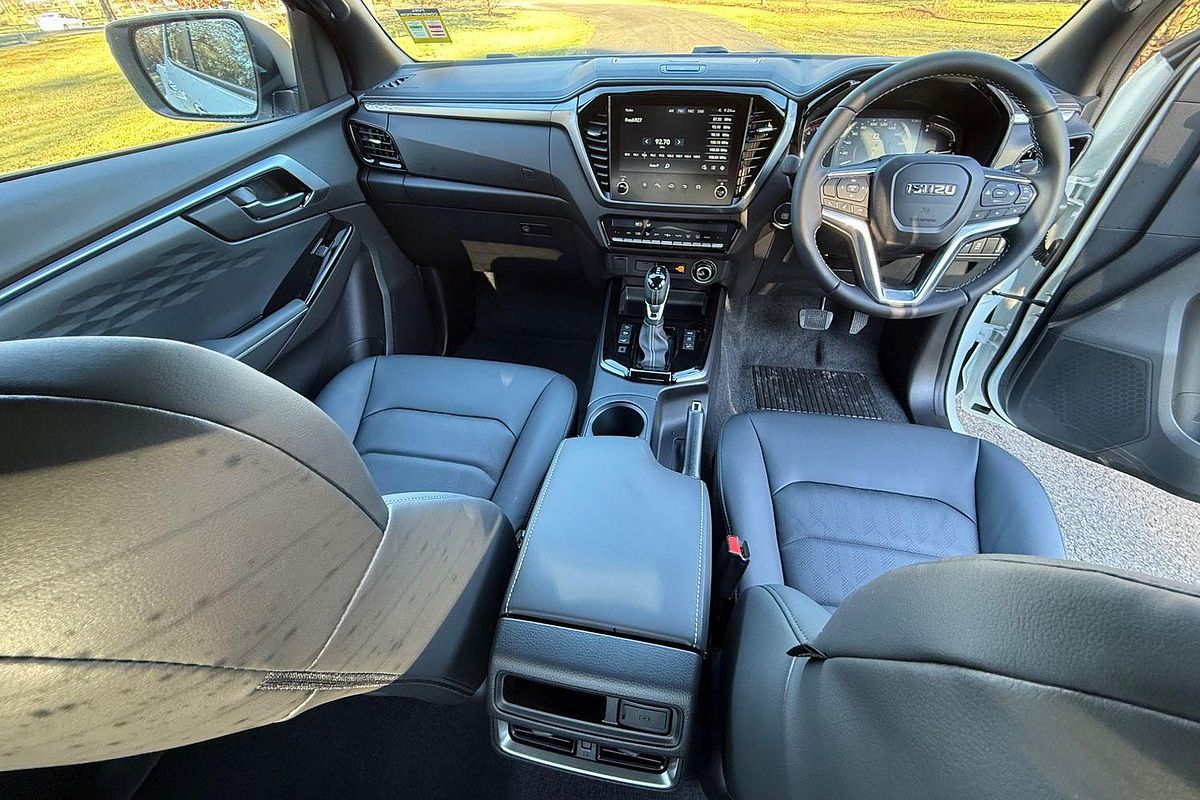 2025 Isuzu D-MAX LS-U+ 4X4