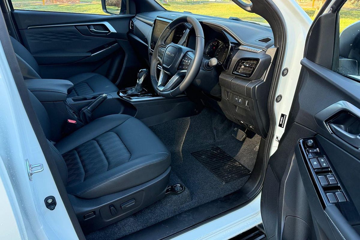 2025 Isuzu D-MAX LS-U+ 4X4
