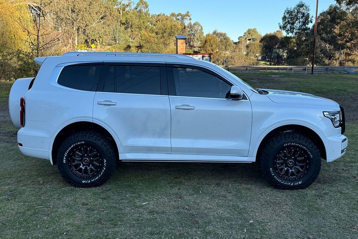 2024 GWM Tank 500 Ultra Hybrid P03