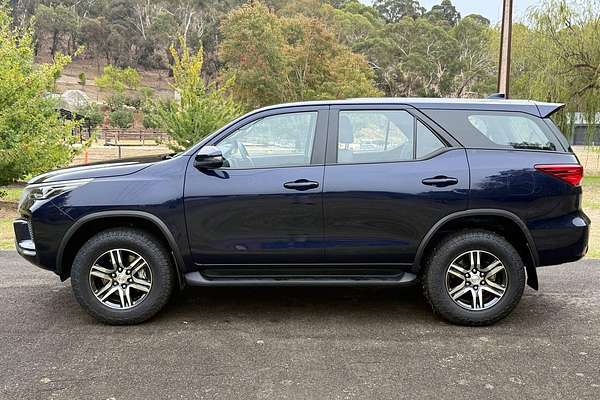2022 Toyota Fortuner GX GUN156R